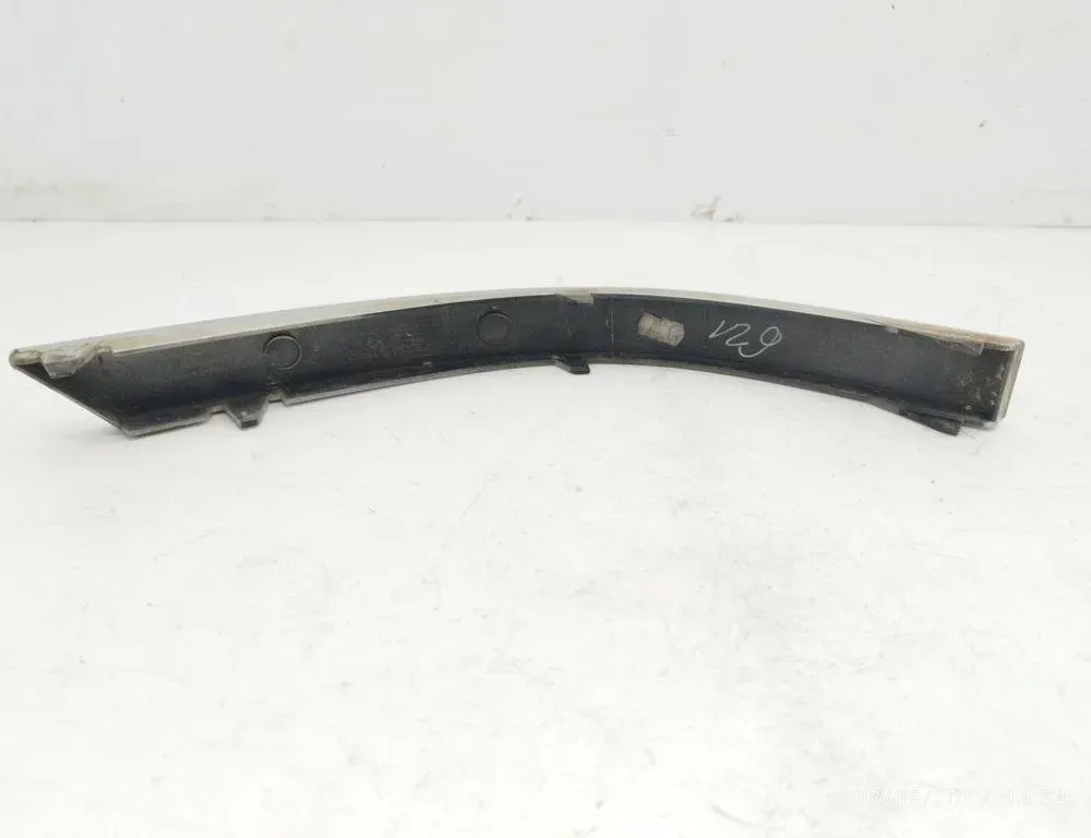 BMW 7 Series E65/E66 (2001-2008) Moulure de pare-chocs arrière droit 51127012288 31904797