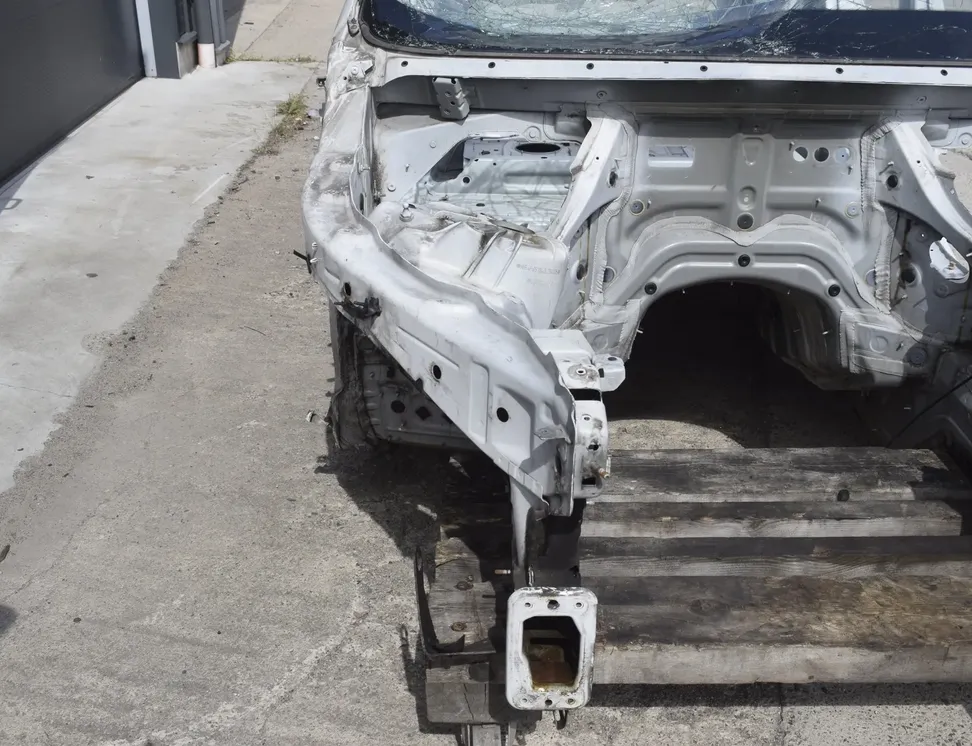 BMW X6 E71/E72 (2008-2012) Panneau de custode avant droit 20566228