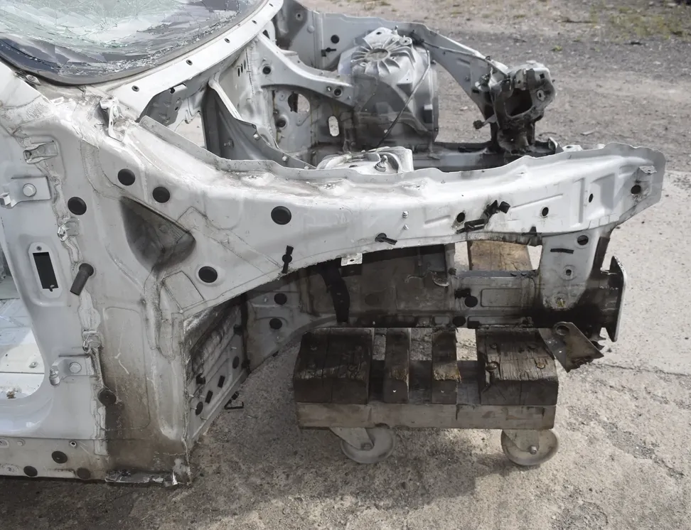 BMW X6 E71/E72 (2008-2012) Panneau de custode avant droit 20566228