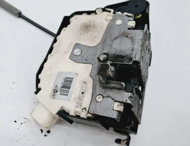 MINI Clubman R55 (2007-2014) Serrure de porte avant droite 0556767 32231743