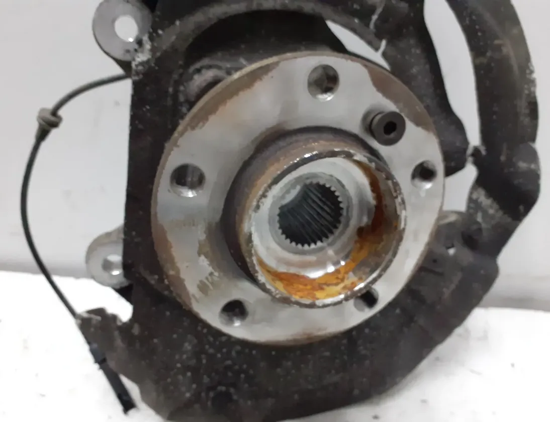 BMW X5 F15 (2013-2018) Moyeu De Roue Avant Droit 6869870 14678835