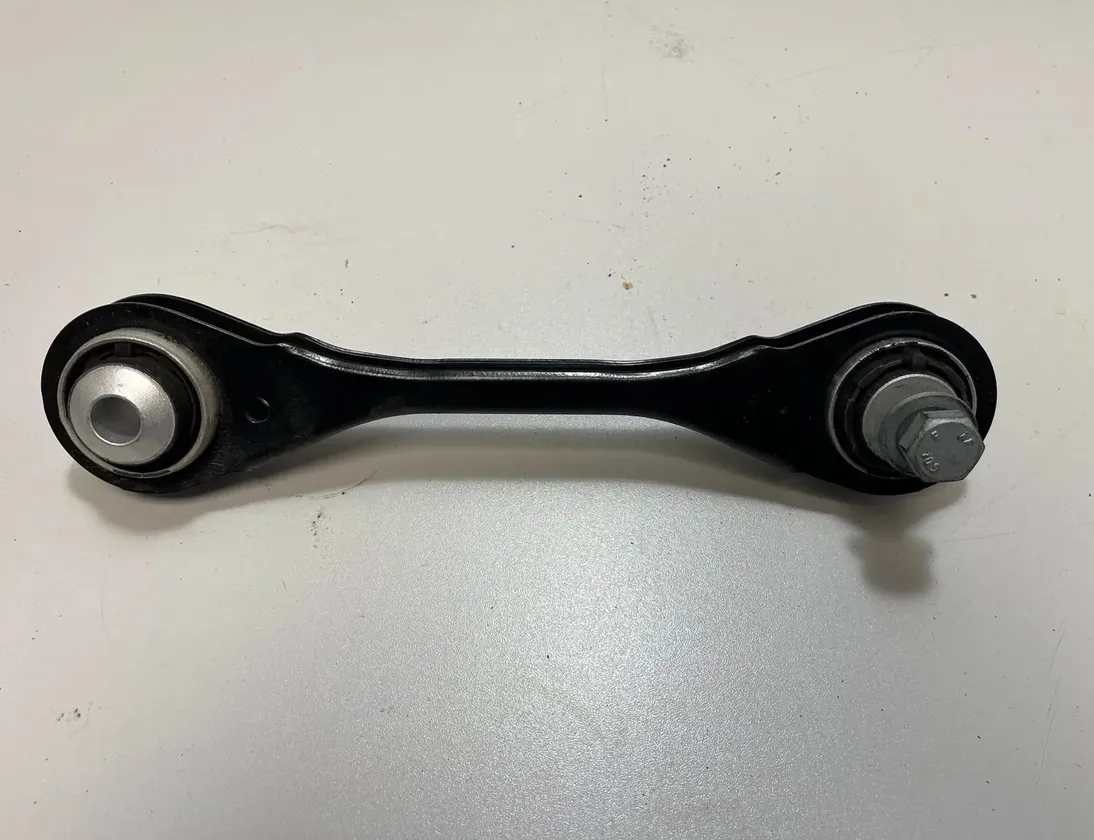 BMW X7 G07 (2018-2024) Suspension arrière gauche 6878021,6878017,6878029,6878037,8487517,5A38AC3,6895466,6887833,6873097,6878031,6877043,6876653 31642114