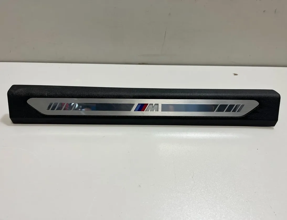 BMW X6 G06 (2019-2024) Kit jupe latérale 7434240,7434251,7434252,7479935,7479936,7949889,7949890,8069271,8072327,8072328,7434239 31715916