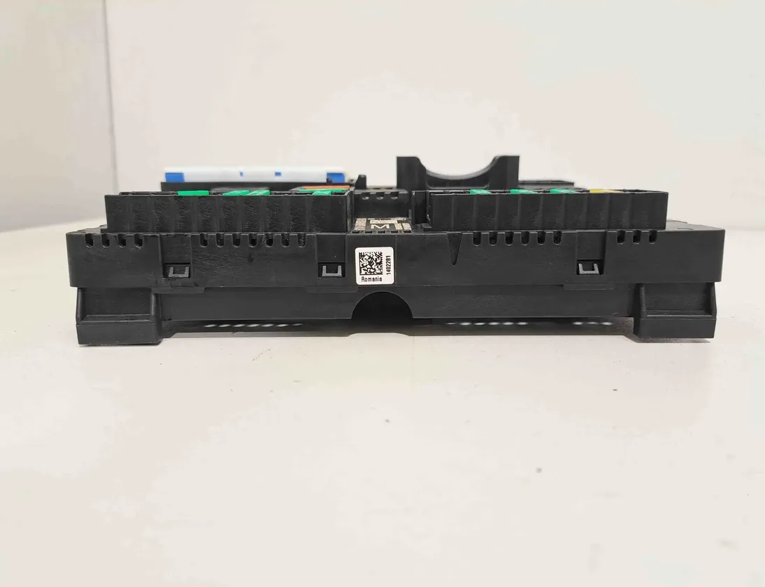BMW X4 G02 (2018-2024) Boîte à fusibles 5A04502,8795478,6992957,6839218,9119024,6802460 32440868