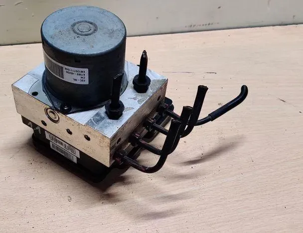 HYUNDAI i30 GD (2 generation) (2012-2017) Pompe ABS 6158945200 34672057