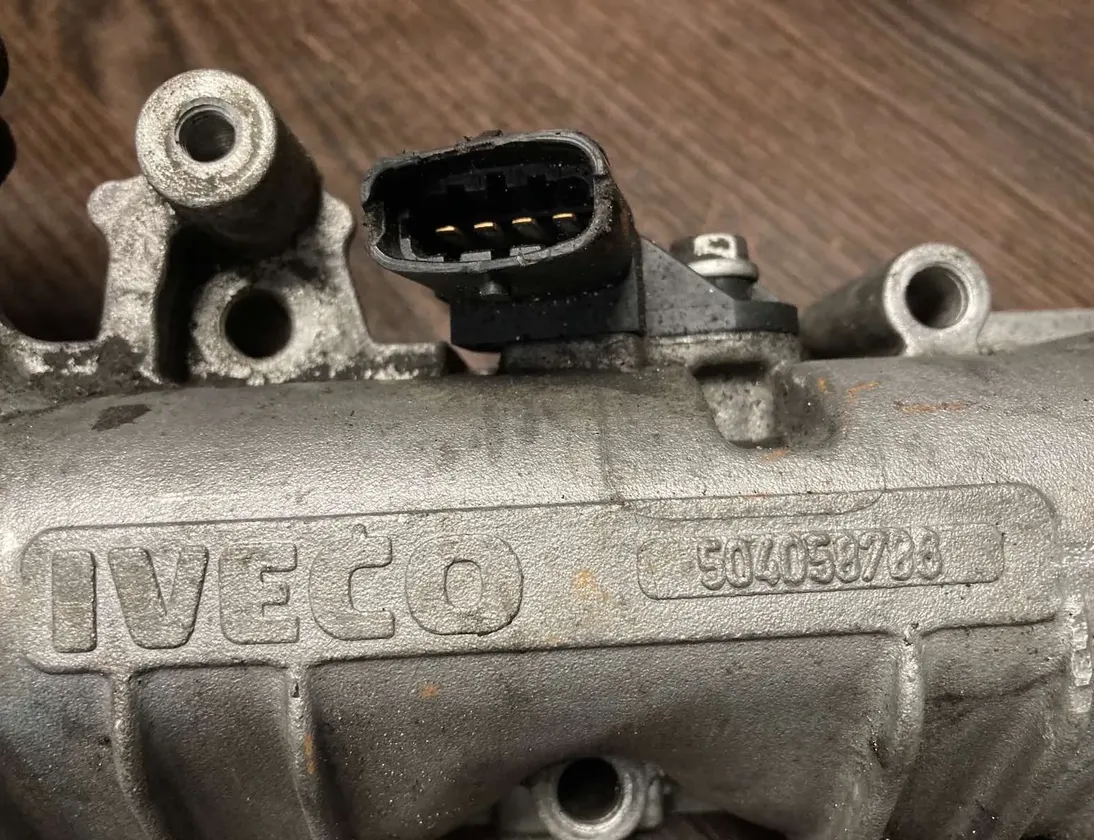 IVECO Daily 3 generation (1999-2006) Collecteur d'admission 504058786,0281002514 15467298