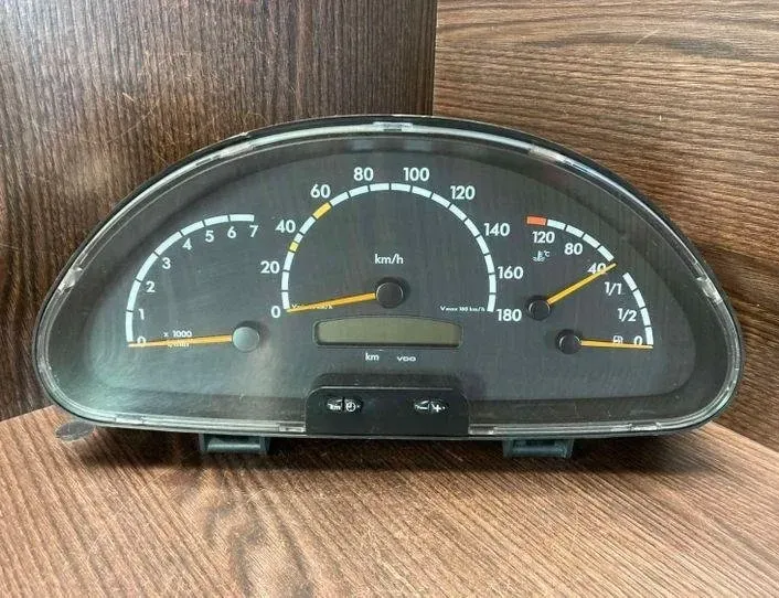 MERCEDES-BENZ Sprinter 1 generation (903) (1995-2006) Compteur de vitesse A0014468521,88311295,0014468521 27331322