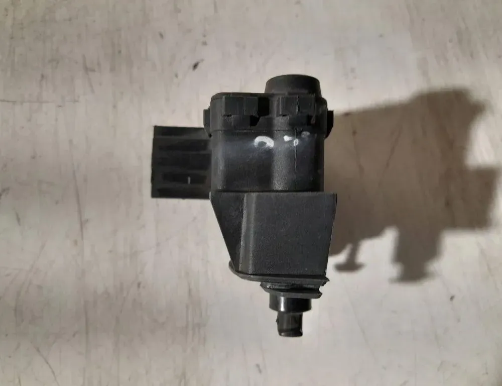 VOLKSWAGEN Touareg 2 generation (2010-2018) Verrouillage du couvercle du réservoir de carburant 000129,PA6GF30,7P0810773A 34863847