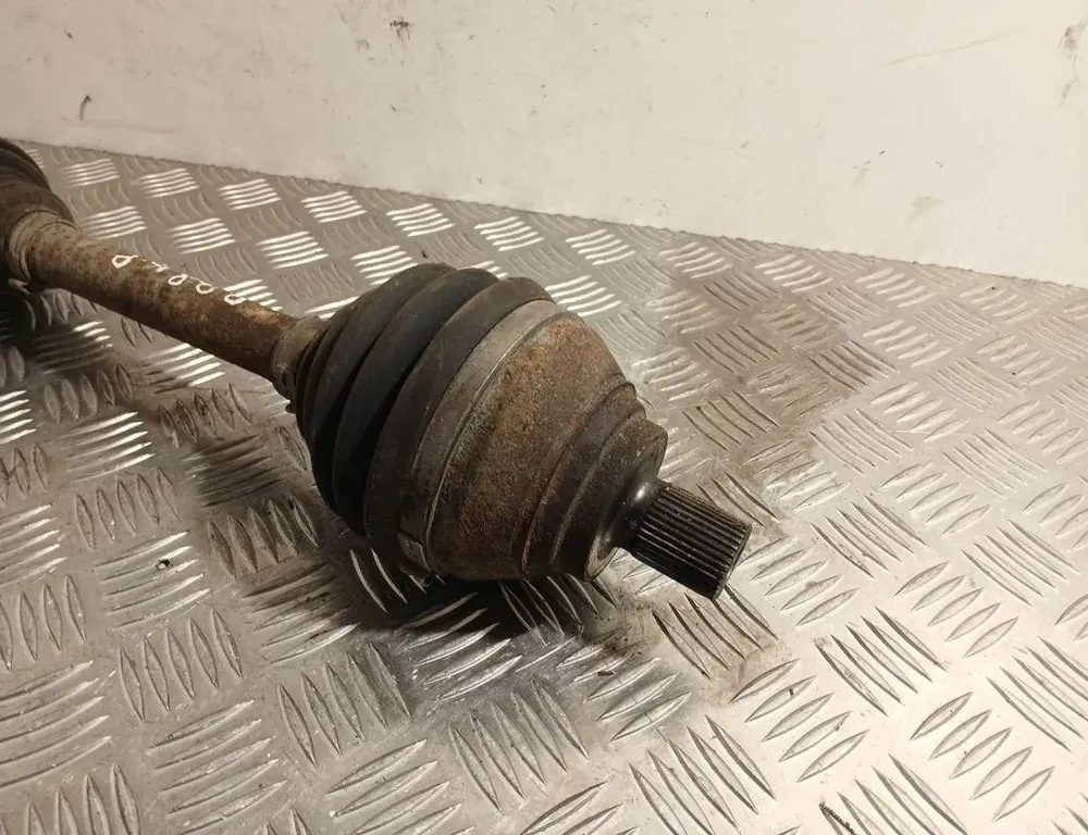 VOLKSWAGEN Passat B8 (2014-2023) Arbre de transmission avant gauche 34879088