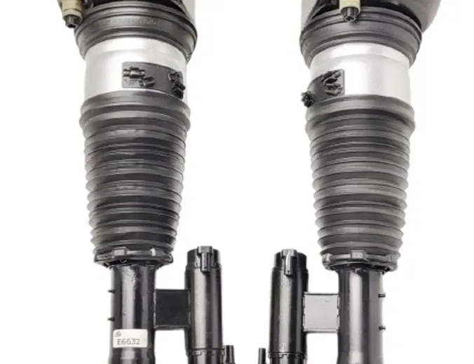 BMW 7 Series G11/G12 (2015-2023) amortisseurs pneumatiques 37107915945,37106899043,37106877559,37106874597,37106877557,37107915946,37106877560,37106899044,37106877558,37106874598,77687755903,F308617003,77687755901,78687756003,F308617004,78687756001,7915945,37107915945,37106899043,7915945 30473794