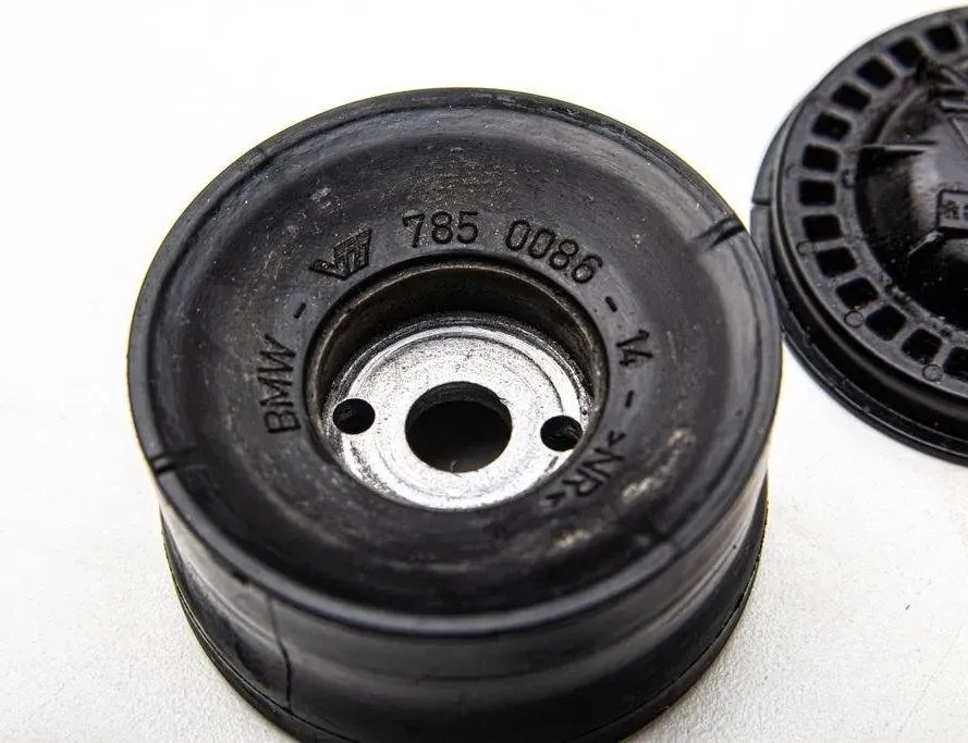 BMW 7 Series G11/G12 (2015-2023) Ressort de l'air 37107915945,37106899043,37107915945,37106899043,37106877559,37106874597,37106877557,37107915946,37106877560,37106899044,37106877558,37106874598,77687755903,F308617003,77687755901,78687756003,F308617004,78687756001,37106877559 30473849