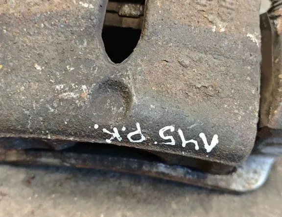 HYUNDAI ix35 1 generation (2009-2015) Étrier de frein avant gauche 34072922