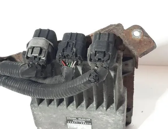 TOYOTA Avensis 2 generation (2002-2009) Calculateur d'injecteurs de carburant 1310001371,8987120070 34072335