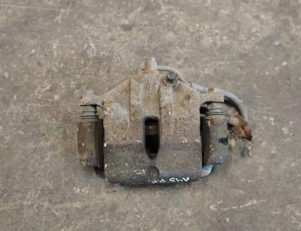 HYUNDAI ix35 1 generation (2009-2015) Étrier de frein avant gauche 34072922