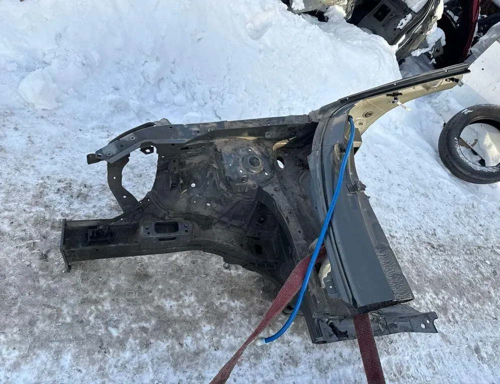 AUDI Q3 F3 (2018-2024) Panneau de custode avant droit 33785533