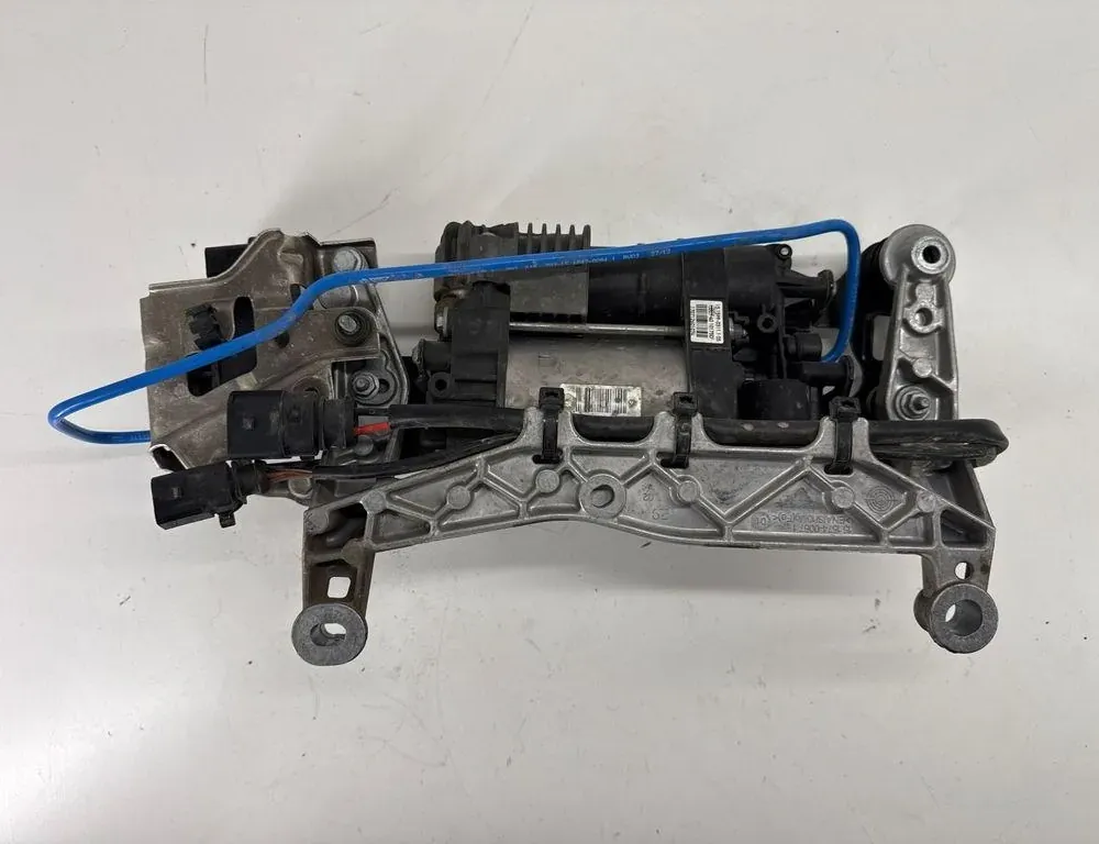 PORSCHE Cayenne 958 (2010-2018) Compresseur de suspension 7P0616006F 34985766
