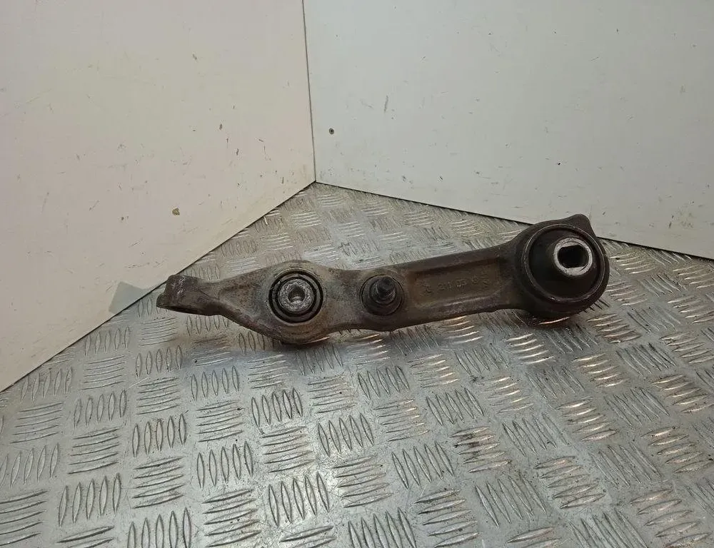 MERCEDES-BENZ CLS-Class C219 (2004-2010) Bras de triangle avant A21103 31126386
