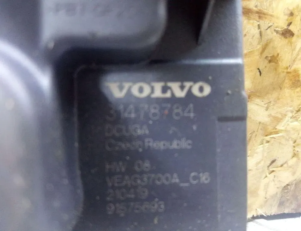 VOLVO XC60 1 generation (2008-2017) Contrôle de la pompe à carburant 31478784 31148021