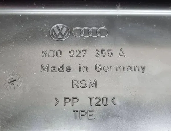 VOLKSWAGEN Passat B7 (2010-2015) Boîte à fusibles 8D0927355A 31067252