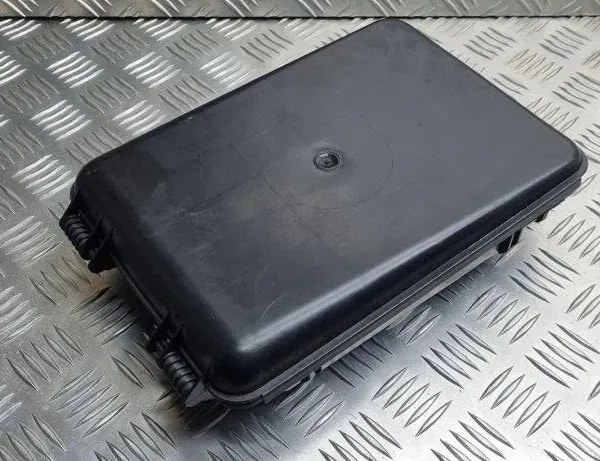 AUDI A6 C6/4F (2004-2011) Boîte à fusibles 8D0927355A 31091561