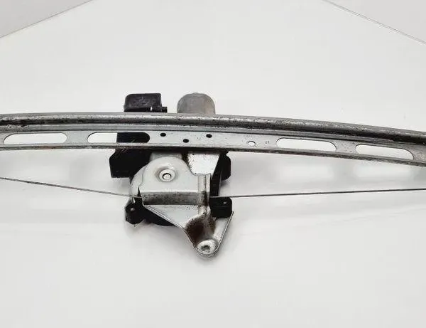 MERCEDES-BENZ A-Class W168 (1997-2004) Lève-vitre de porte avant droite 0130821698 31099404