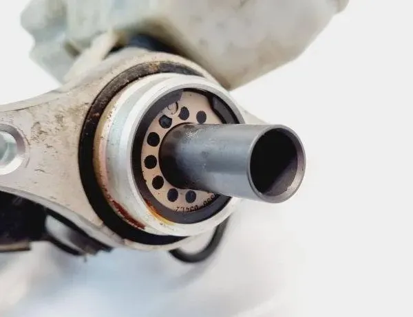 SEAT Alhambra 1 generation (1996-2010) Cylindre de frein 7M3611303 31101947