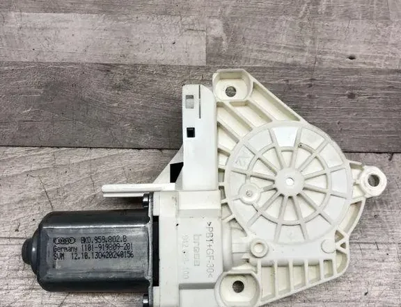 AUDI Q5 8R (2008-2017) Moteur de lève-vitre de porte avant gauche 8K0959802B 34981397