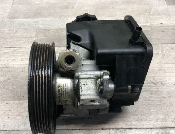 MERCEDES-BENZ Sprinter 1 generation (903) (1995-2006) Pompe de direction assistée A0024667601 34981525