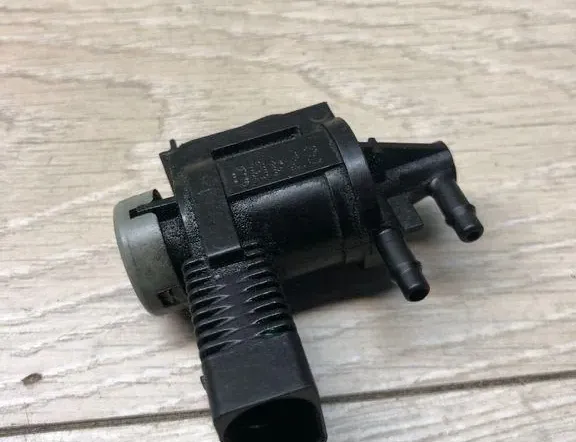 VOLKSWAGEN Passat B7 (2010-2015) Électrovanne 1K0906283A 34978607