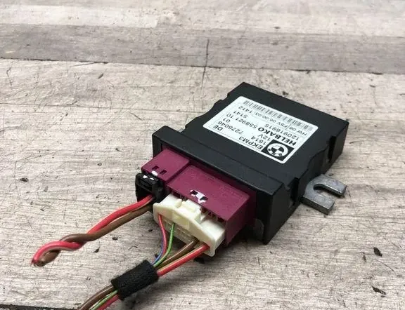 BMW X5 E70 (2006-2013) Contrôle de la pompe à carburant 7276046 34977891