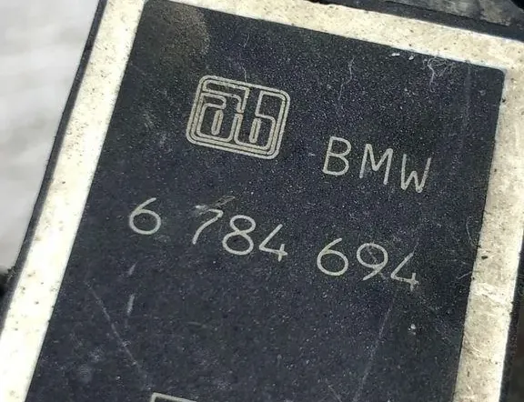 BMW 3 Series E90/E91/E92/E93 (2004-2013) Capteur de niveau avant gauche 6784694 34992324