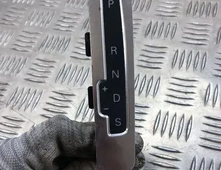 AUDI A5 8T (2007-2016) Indicateur de changement de vitesse 8K2713463 31817773