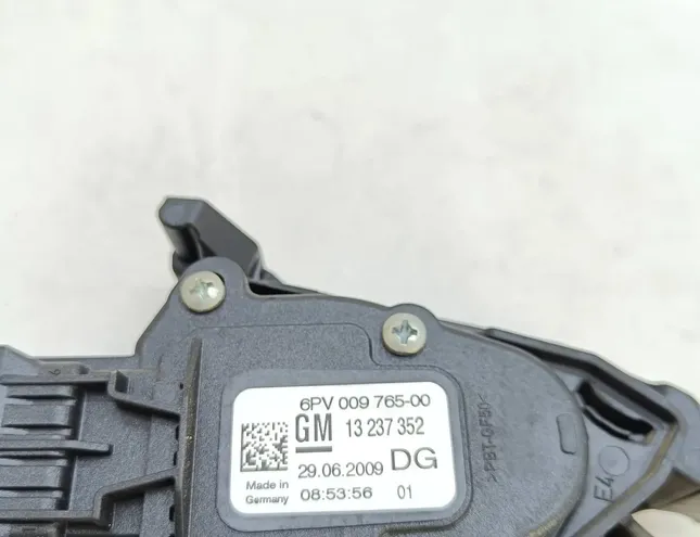 OPEL Insignia A (2008-2016) Pédale d'accélérateur 13237352 26055927