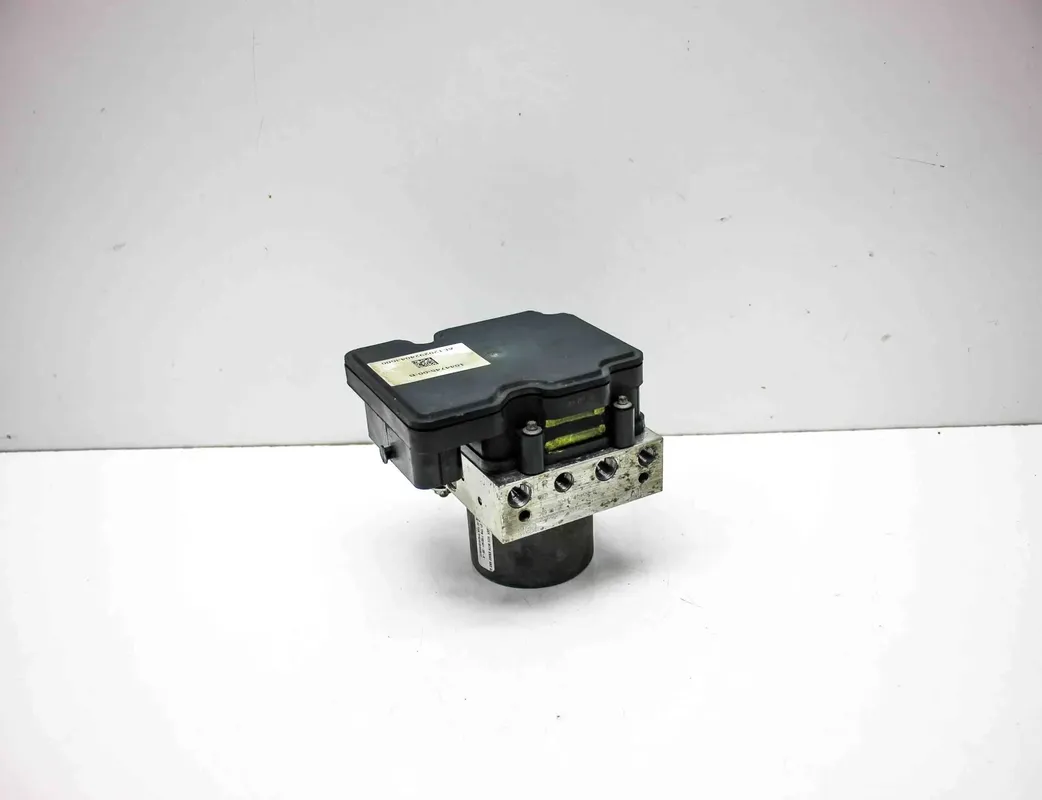 TESLA Model 3 1 generation (2017-2024) Pompe ABS 110354100A,104474500B 32409077