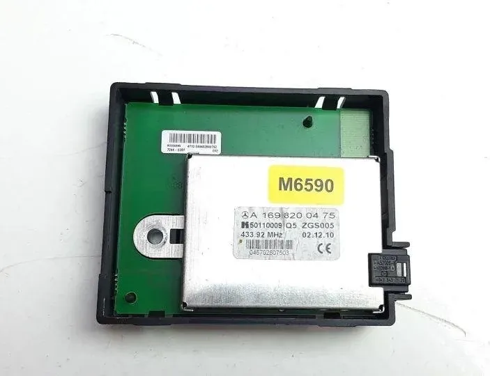 MERCEDES-BENZ A-Class W169 (2004-2012) Amplificateur d'antenne du couvercle de coffre M6590,A1698200475 31909593