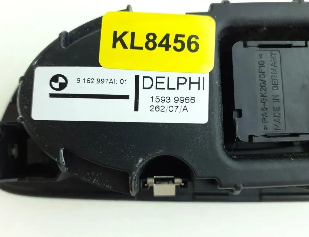 BMW 1 Series E81/E82/E87/E88 (2004-2013) Commutateur de commande de vitre de porte arrière droite KL8456,9162997 35113377