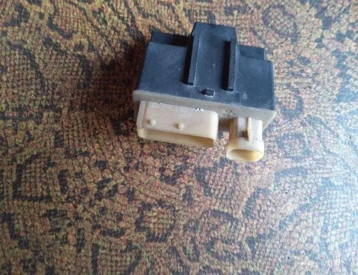 CITROËN C3 2 generation (2009-2016) Bougies de préchauffage 018010951,9652021180 18235813