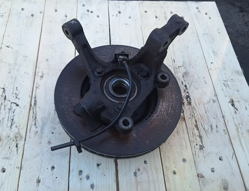 OPEL Antara 1 generation (2006-2015) Moyeu de roue avant gauche 34497136