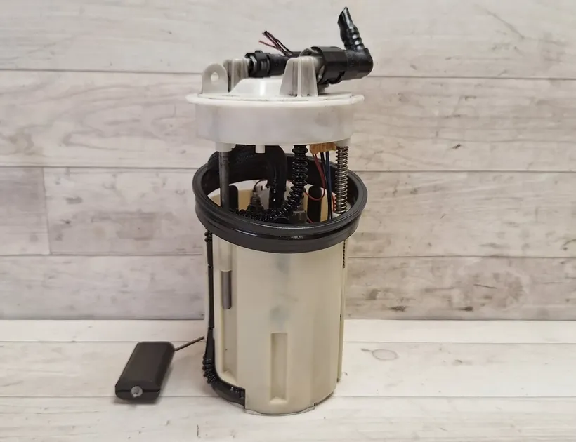 HONDA Accord 8 generation (2007-2015) Dans la pompe à carburant du réservoir 0580303110 34495409