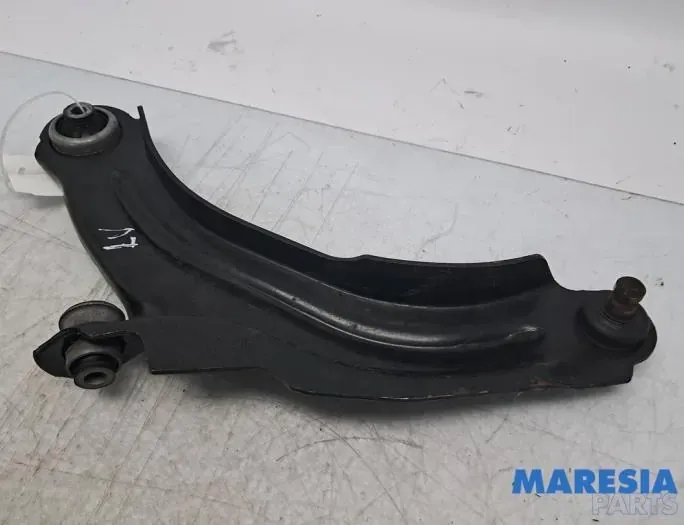 RENAULT Clio 4 generation (2012-2020) Fourche droite avant gauche 545050399R,545050510R,545055711R,545052354R 34998040