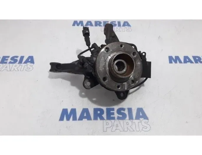RENAULT Clio 4 generation (2012-2020) Autres parties du corps 402022048R,400158668R,401330611R,401330611,400151651R,400156124R,8200308649 27653287