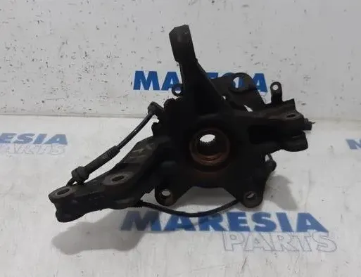 RENAULT Clio 4 generation (2012-2020) Autres parties du corps 402022048R,400143684R,400146343R,400140589R,8200308649 27657200