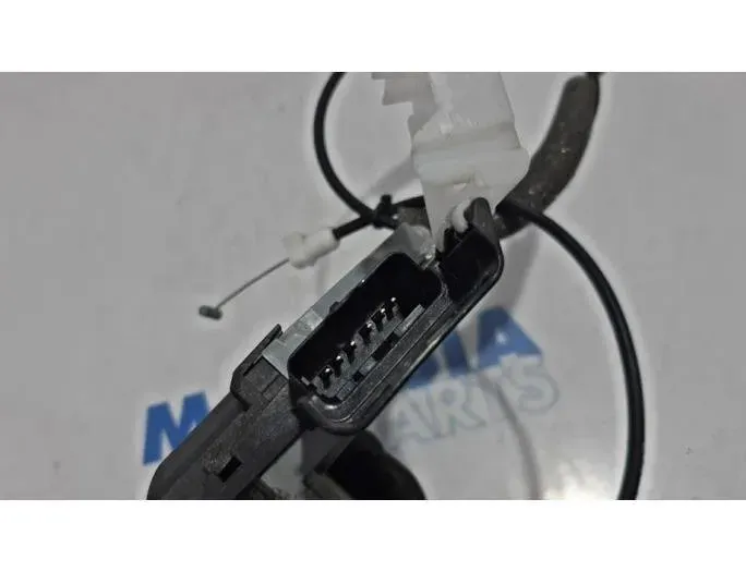 PEUGEOT 308 T7 (2007-2015) Autres parties du corps 9137N2,PSA567165,567165,9800617580 27657858