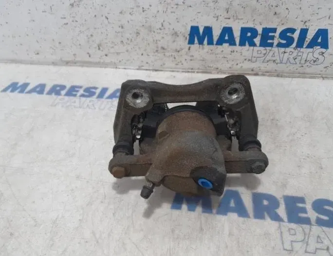 RENAULT Clio 4 generation (2012-2020) Autres parties du corps 7701059704,7711368117,7701208333 27752598