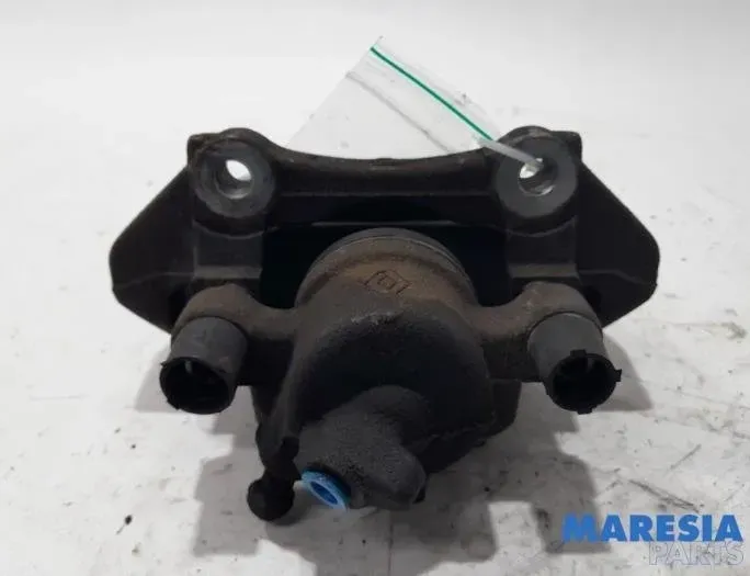 RENAULT Clio 4 generation (2012-2020) Autres parties du corps 410014752R,410143366R 27753796