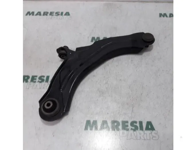 RENAULT Clio 4 generation (2012-2020) Fourche droite avant gauche 545050510R,545055711R,545050399R 27772871