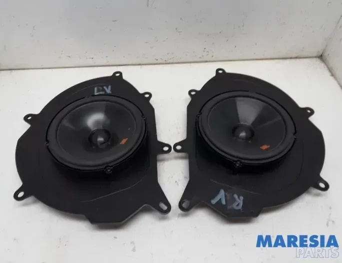 RENAULT Clio 4 generation (2012-2020) Caisson de basses STAGE3,HARMAN 27824368