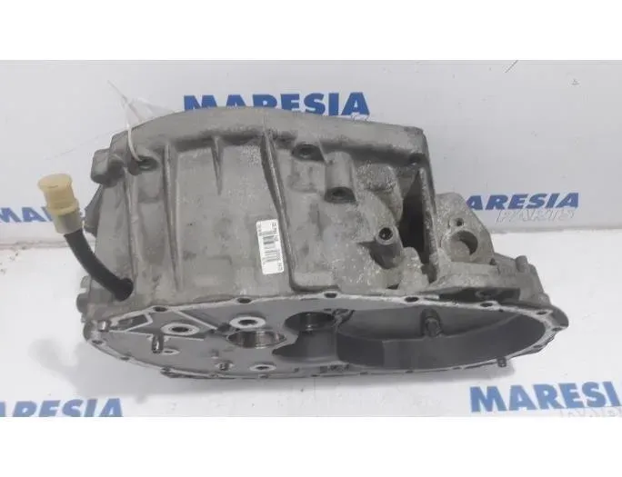 RENAULT Laguna 3 generation (2007-2015) Boîtier de boîte de vitesses 820060 27887850