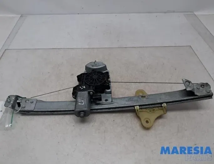 RENAULT Clio 4 generation (2012-2020) Lève-vitre de porte avant gauche 807213867,807213867R 30815304