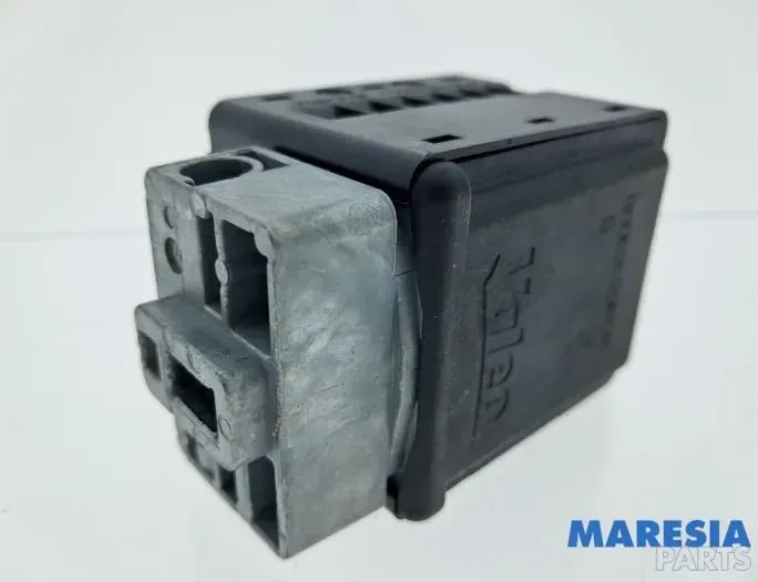 RENAULT Scenic 3 generation (2009-2015) Calculateur d'unité de commande du moteur 285909828R,8200604932,S180153104,237102426R,284B17715R,284B18225R,284B12059R,284B18853R 34361089
